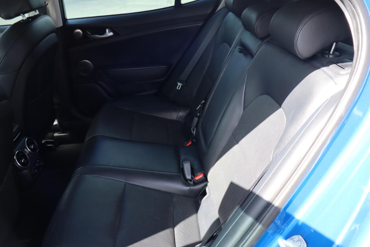 Kia Stinger Premium RWD 2018