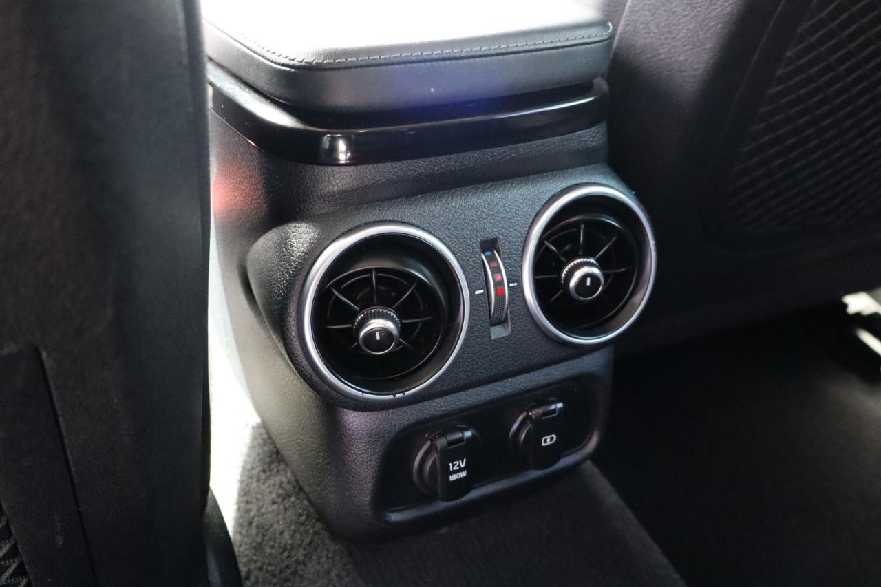 Kia Stinger Premium RWD 2018