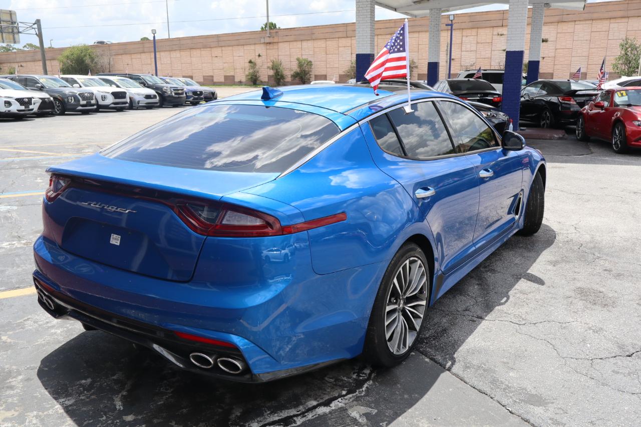 Kia Stinger Premium RWD 2018