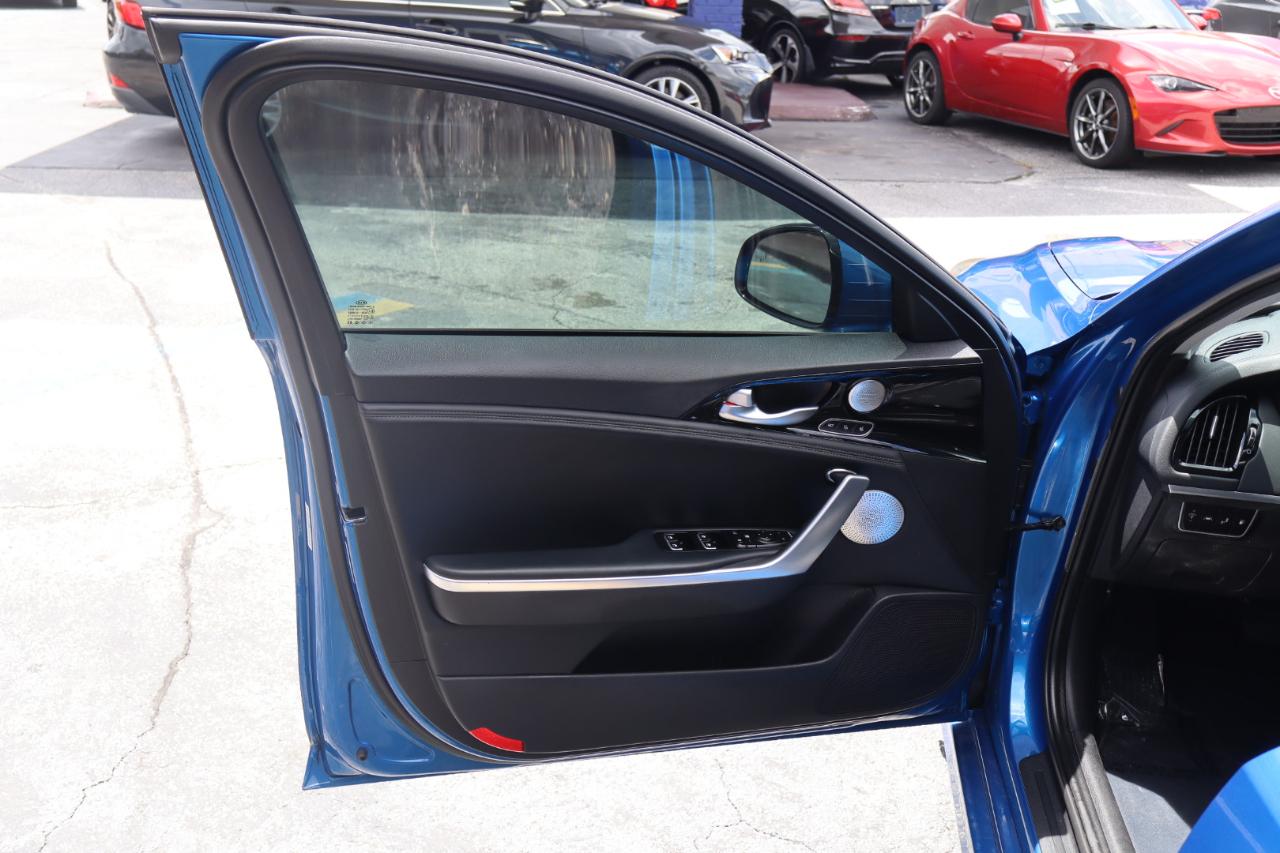 Kia Stinger Premium RWD 2018