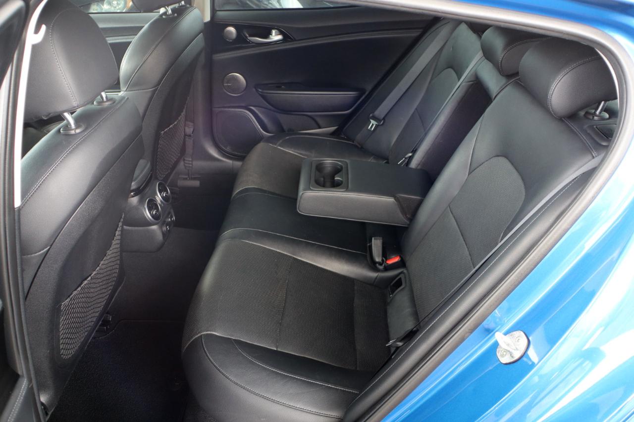 Kia Stinger Premium RWD 2018