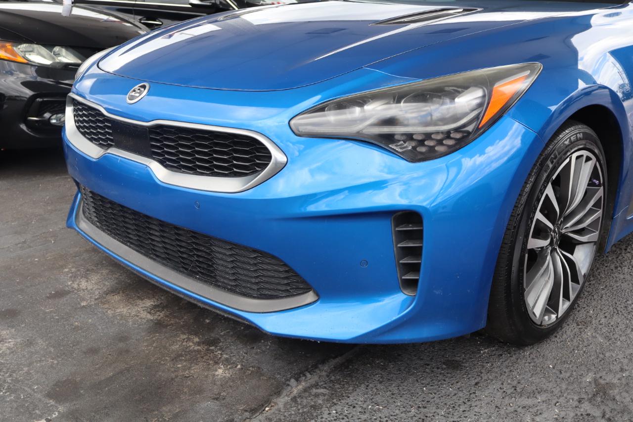Kia Stinger Premium RWD 2018