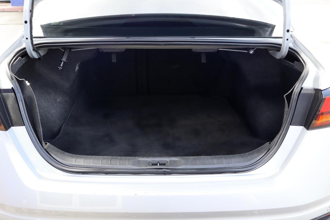 Nissan Altima 2.5 SL Sedan 2020