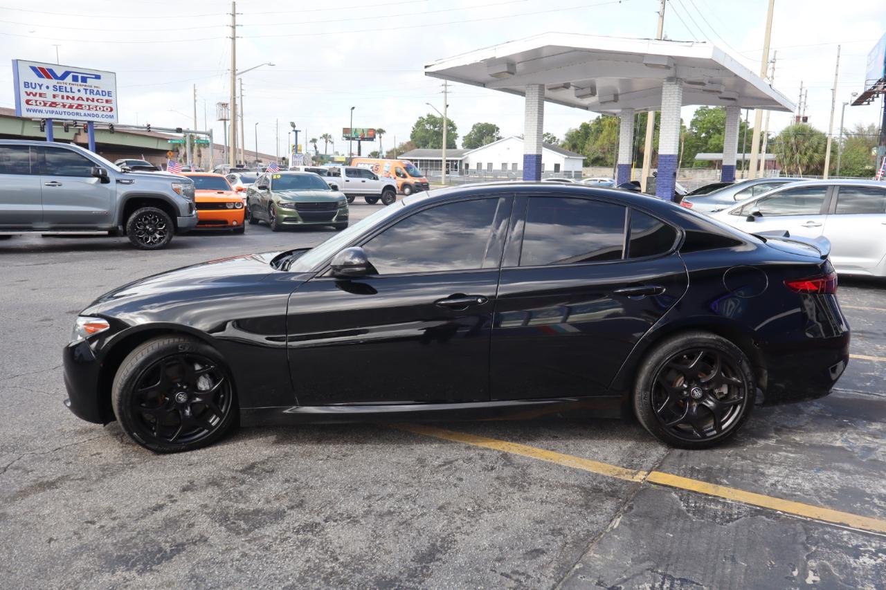 Alfa Romeo Giulia AWD 2021