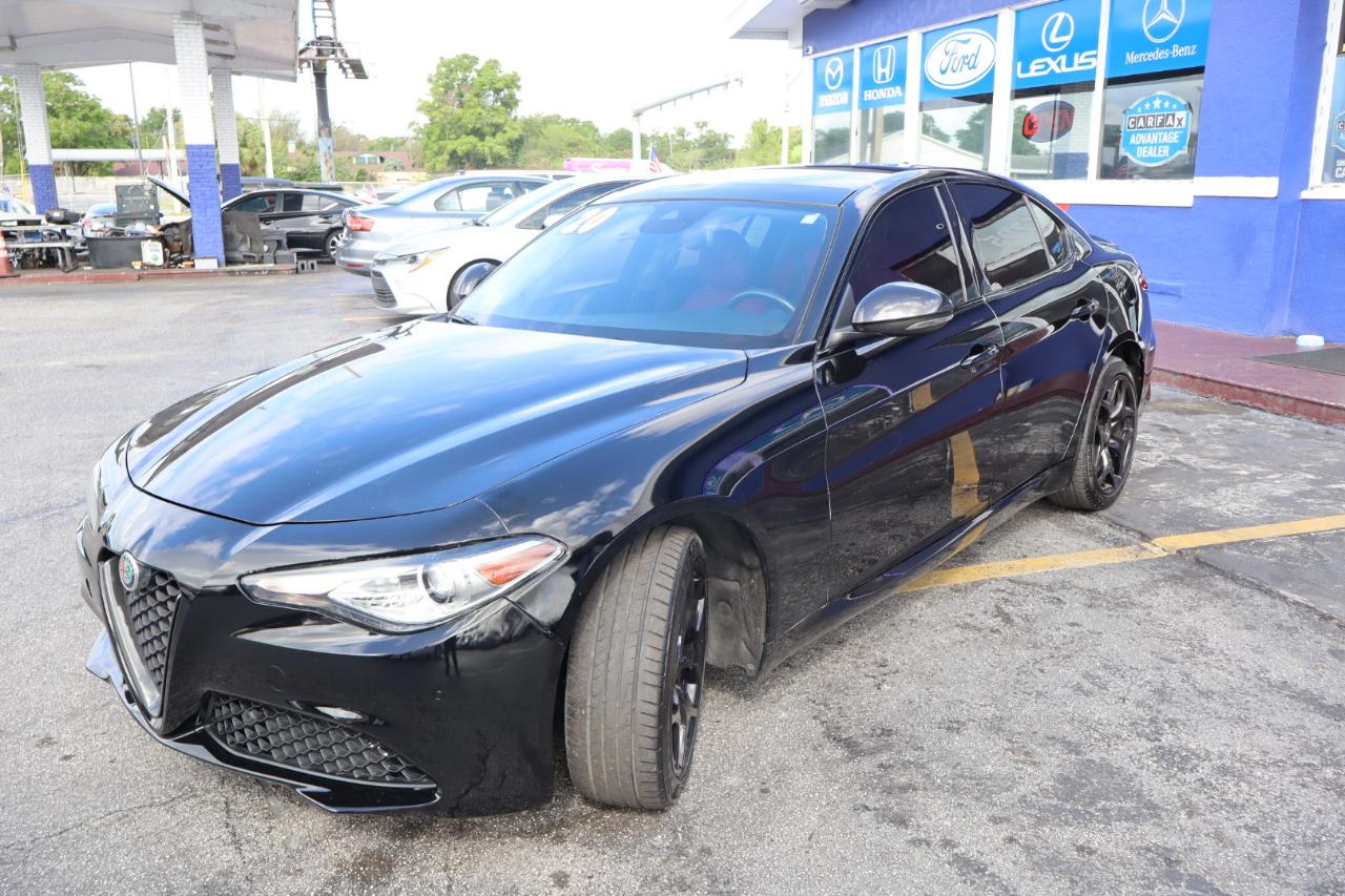 Alfa Romeo Giulia AWD 2021