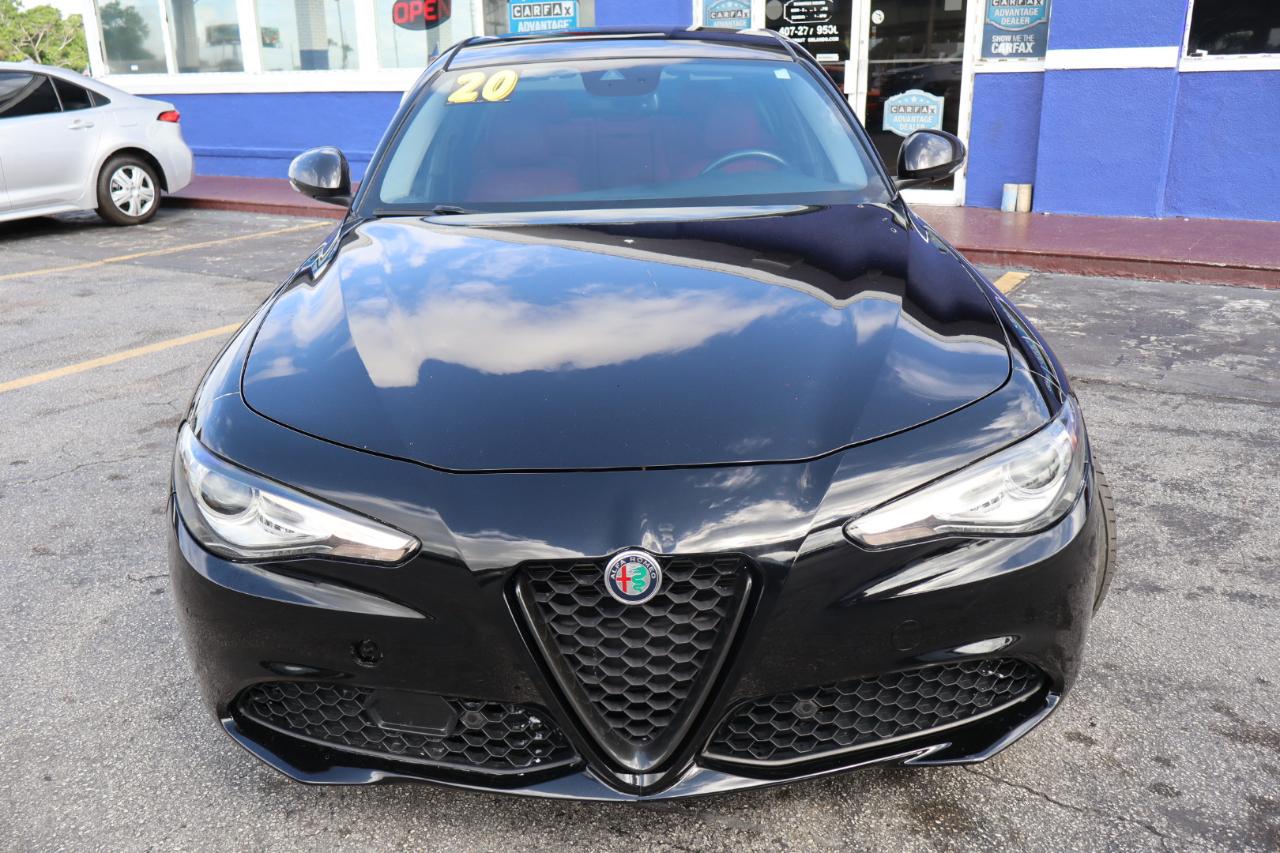 Alfa Romeo Giulia AWD 2021