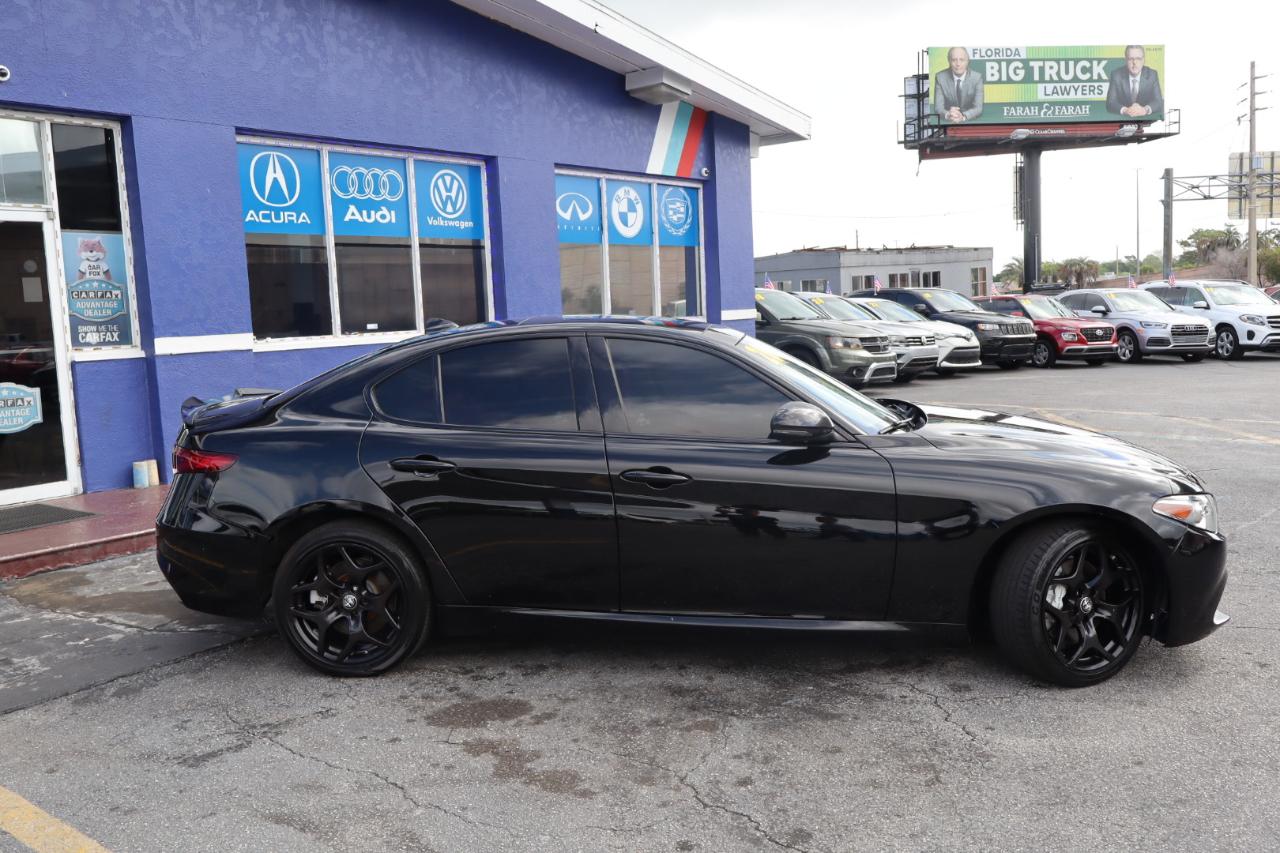 Alfa Romeo Giulia AWD 2021