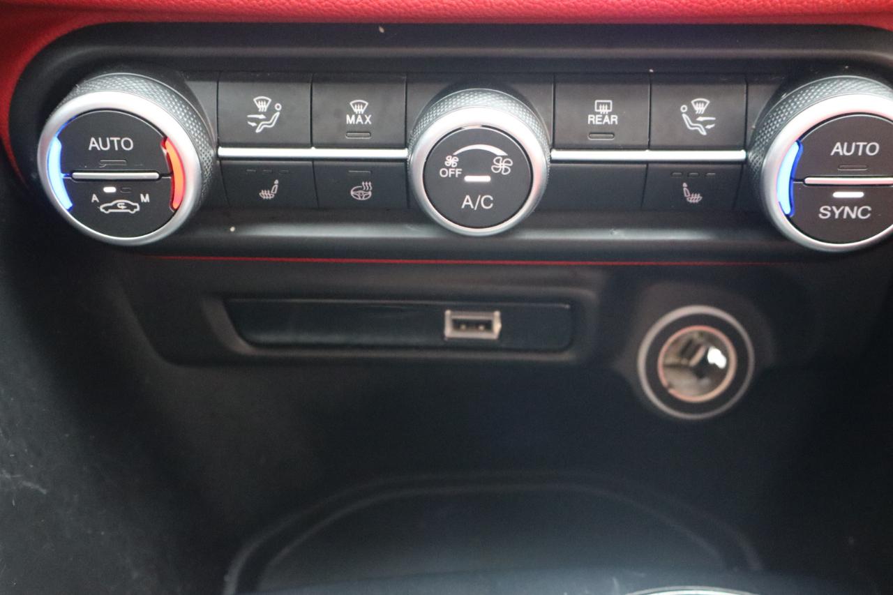 Alfa Romeo Giulia AWD 2021