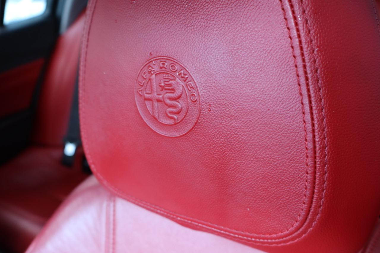 Alfa Romeo Giulia AWD 2021