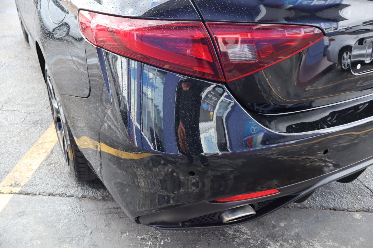 Alfa Romeo Giulia AWD 2021