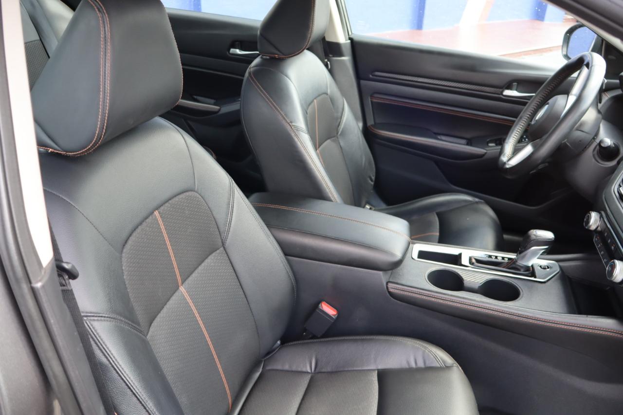 Nissan Altima 2.5 SR Sedan 2022