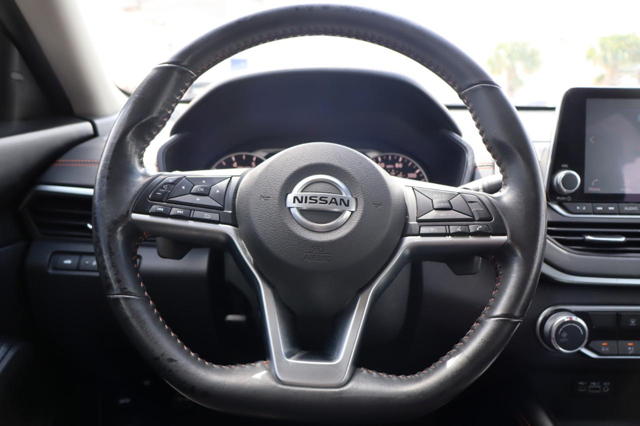 Nissan Altima 2.5 SR Sedan 2022