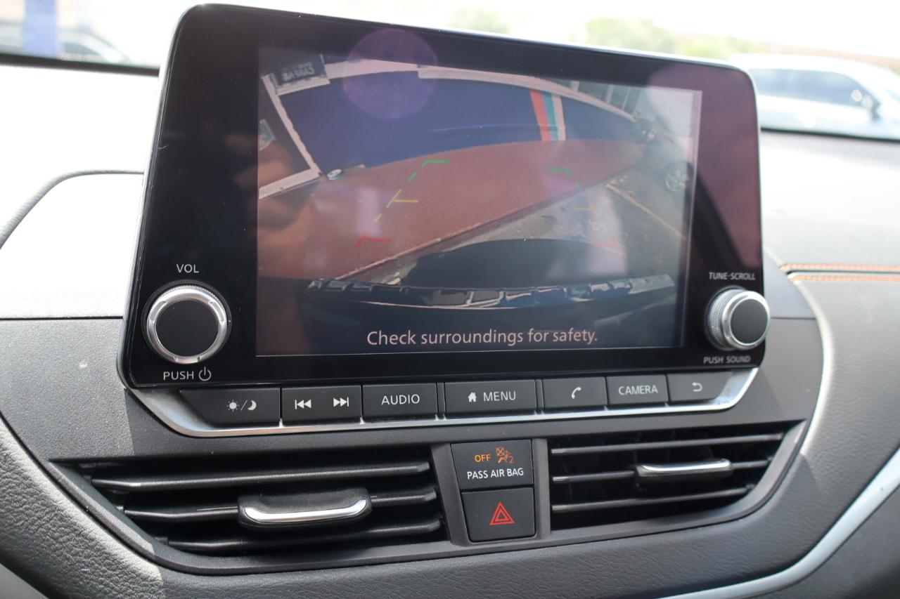 Nissan Altima 2.5 SR Sedan 2022