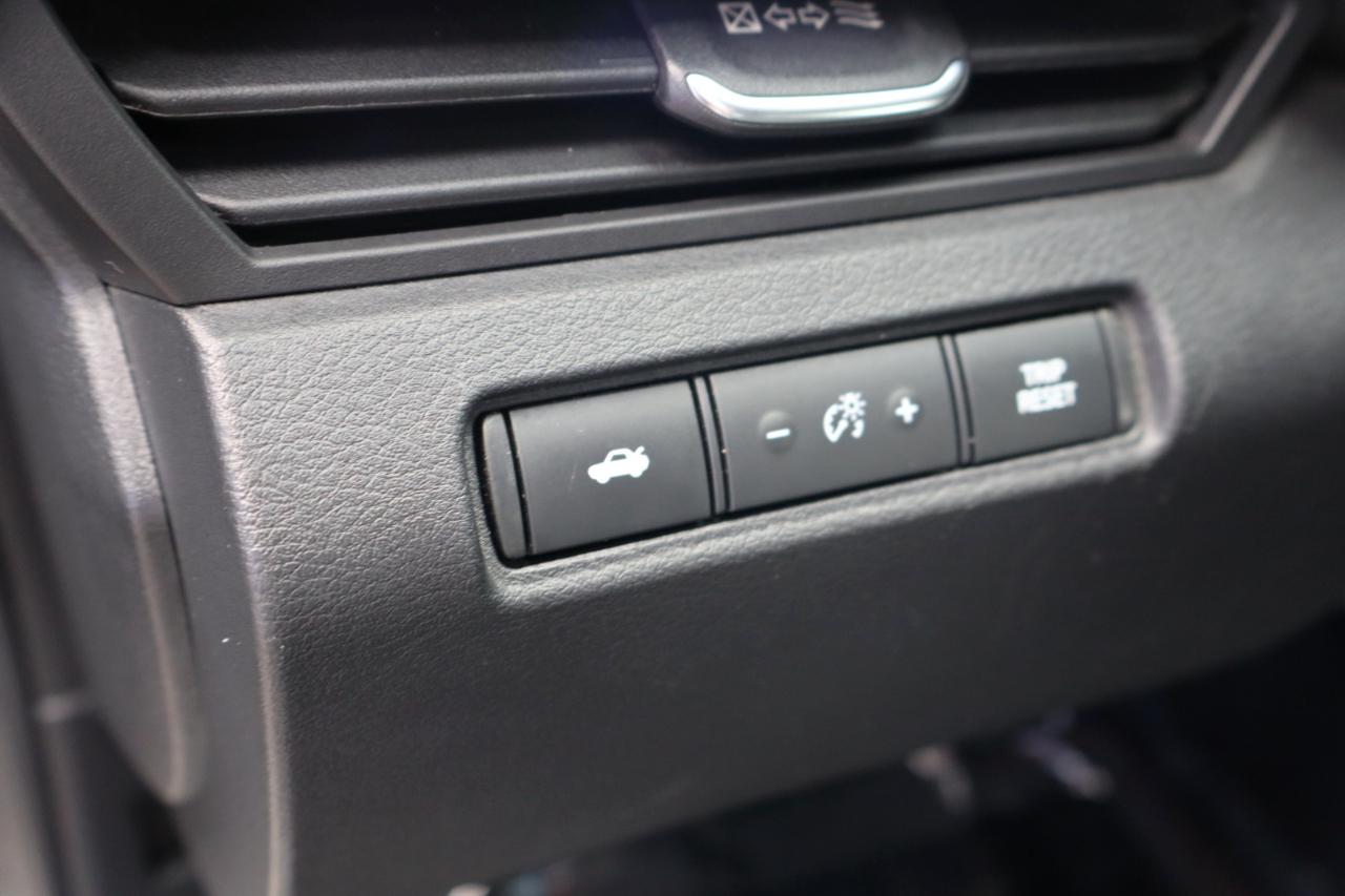 Nissan Altima 2.5 SR Sedan 2022