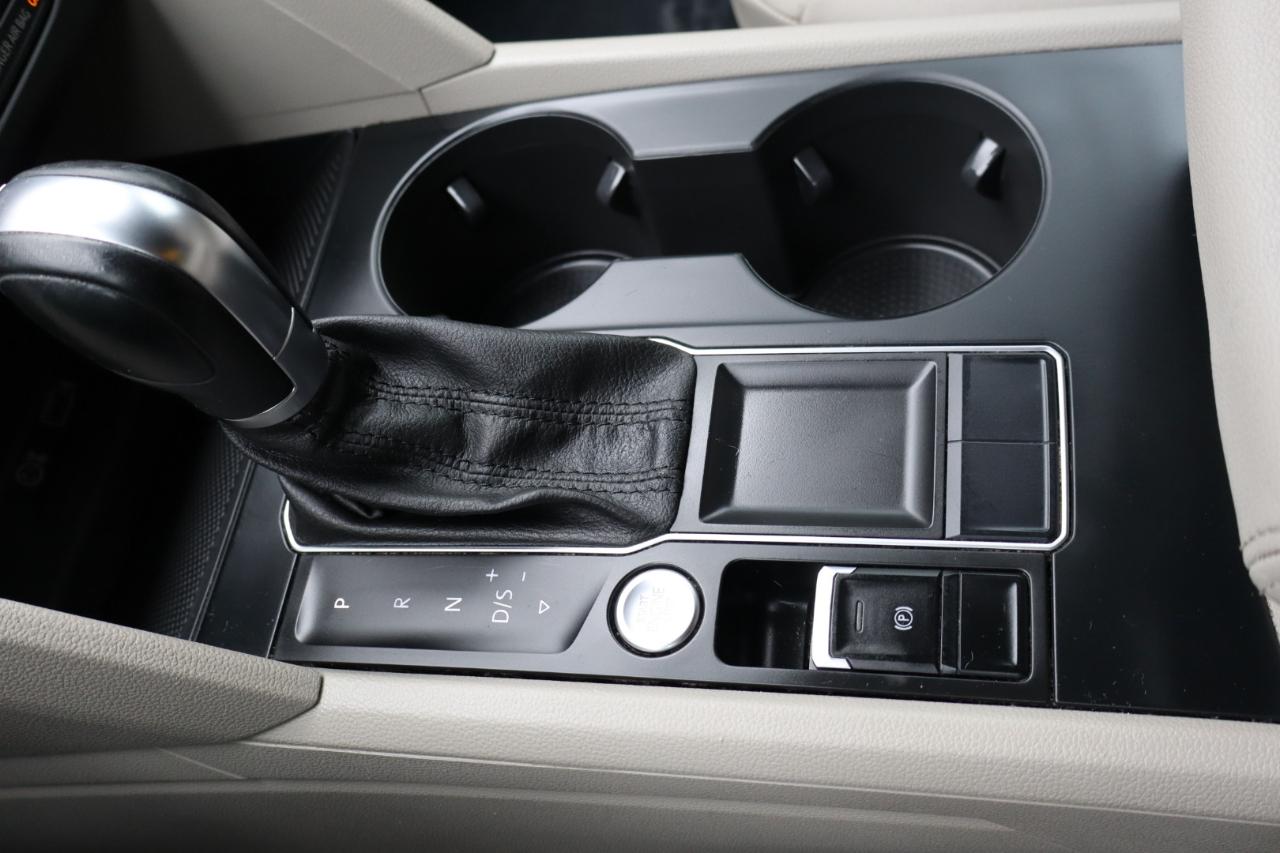 Volkswagen Atlas 3.6L V6 SE w/Technology R-Line FWD 2019