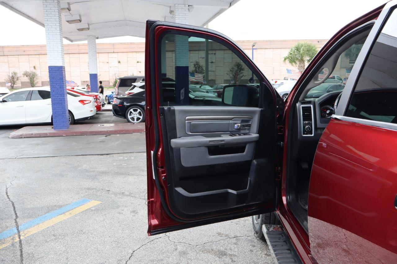 RAM 1500 2WD Crew Cab 140.5" Big Horn 2016