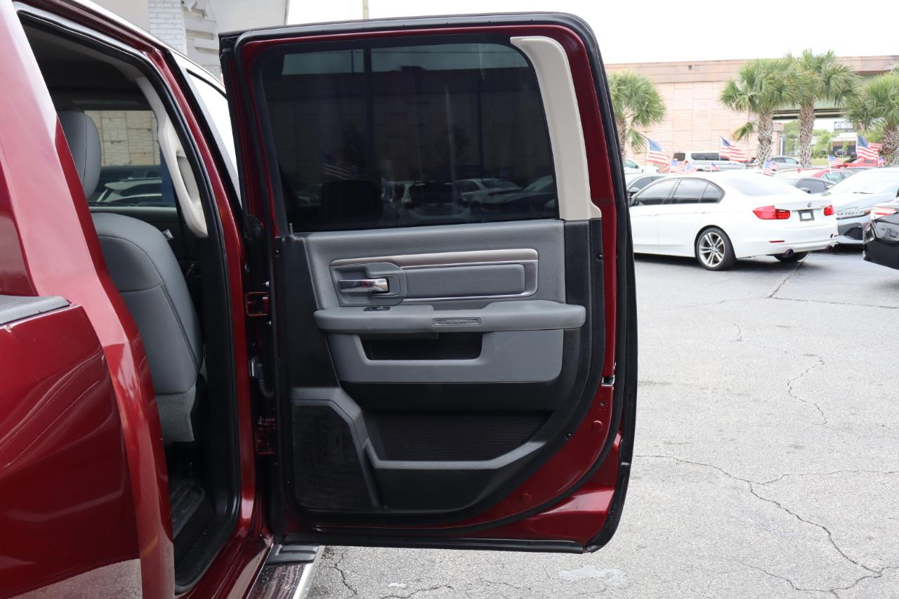 RAM 1500 2WD Crew Cab 140.5" Big Horn 2016