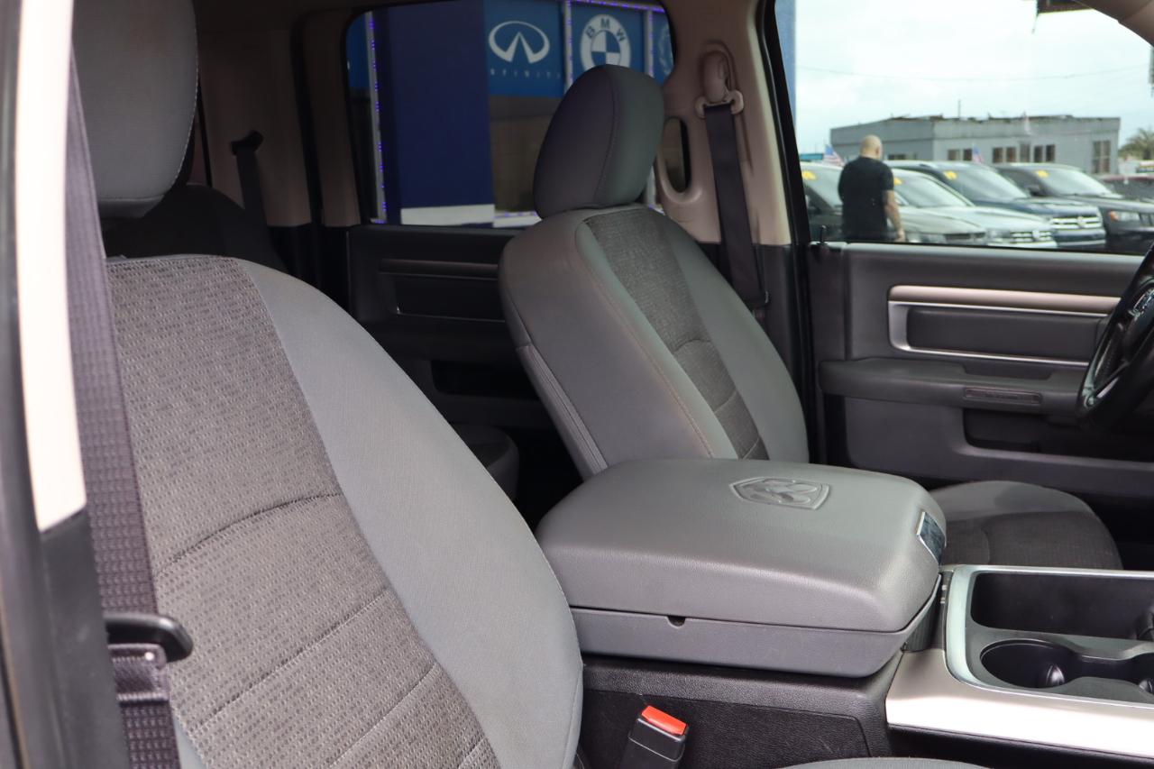 RAM 1500 2WD Crew Cab 140.5" Big Horn 2016