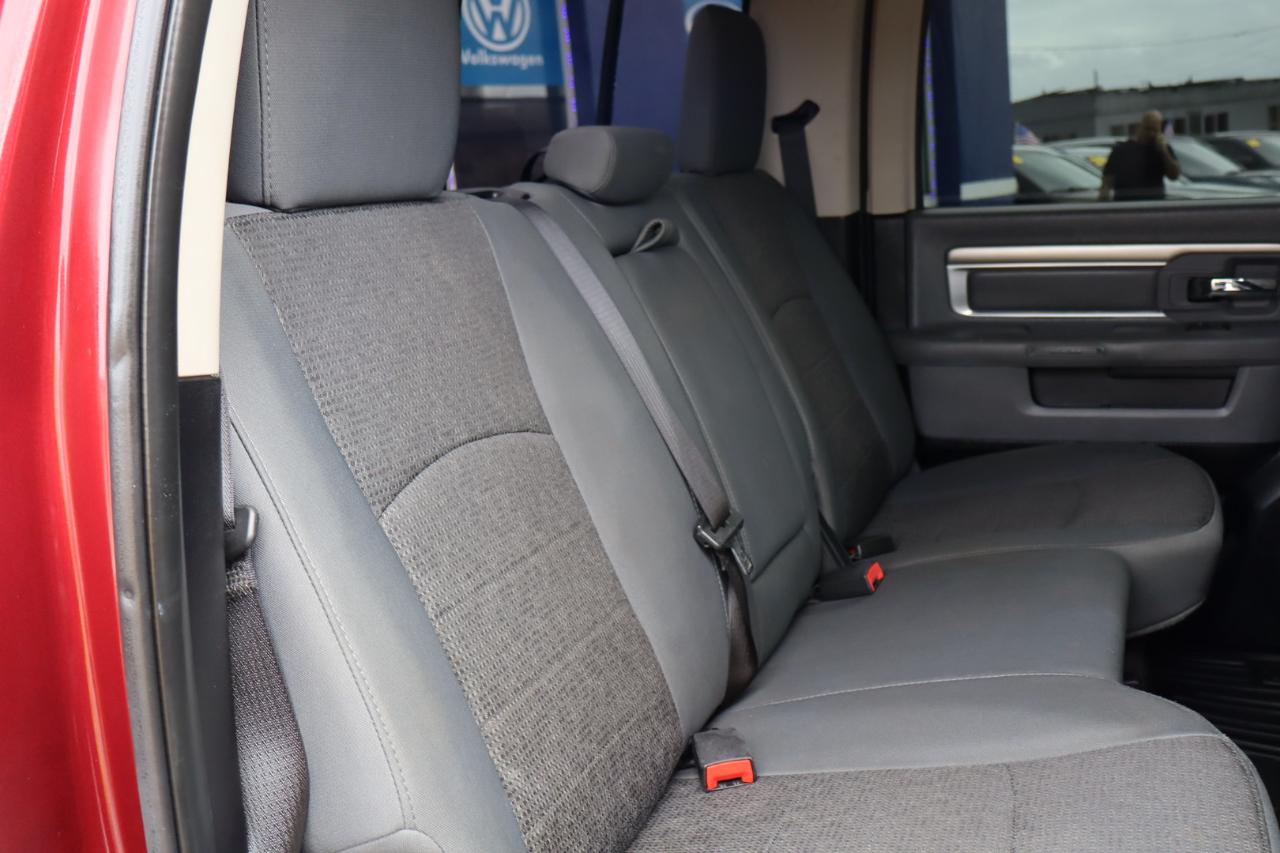 RAM 1500 2WD Crew Cab 140.5" Big Horn 2016