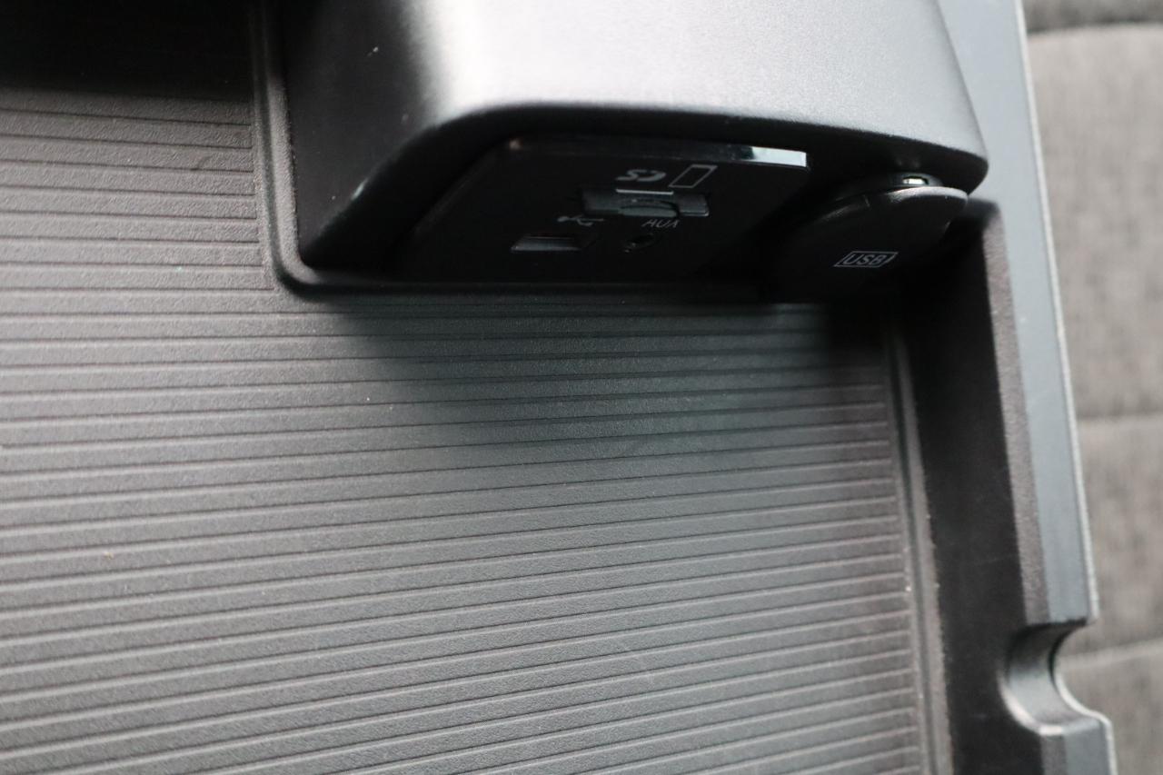 RAM 1500 2WD Crew Cab 140.5" Big Horn 2016