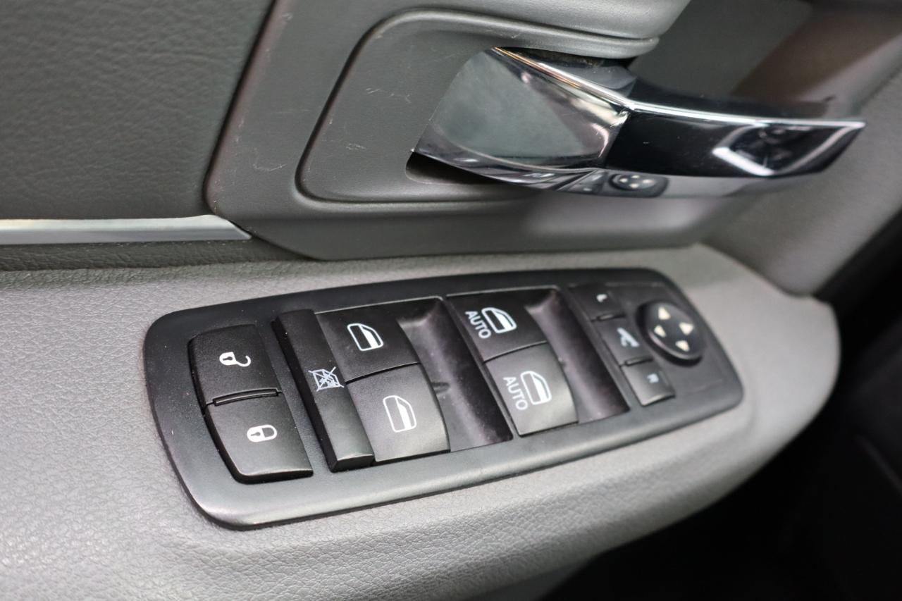 RAM 1500 2WD Crew Cab 140.5" Big Horn 2016