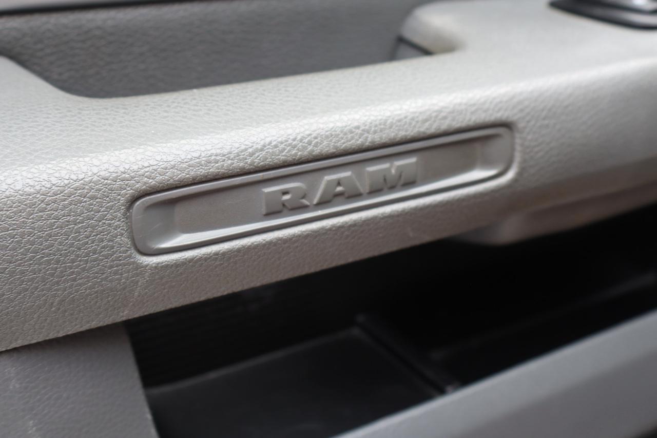 RAM 1500 2WD Crew Cab 140.5" Big Horn 2016