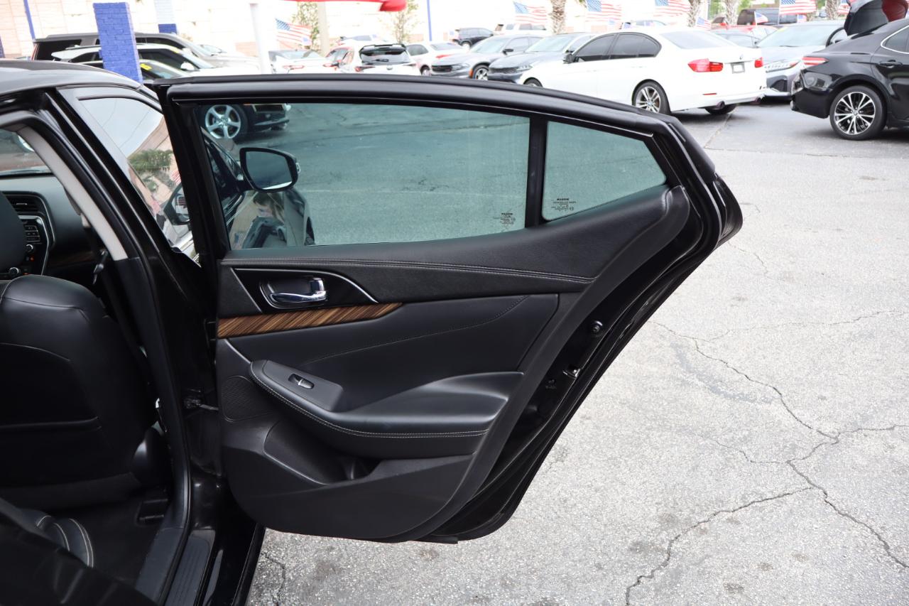 Nissan Maxima Platinum 3.5L 2017