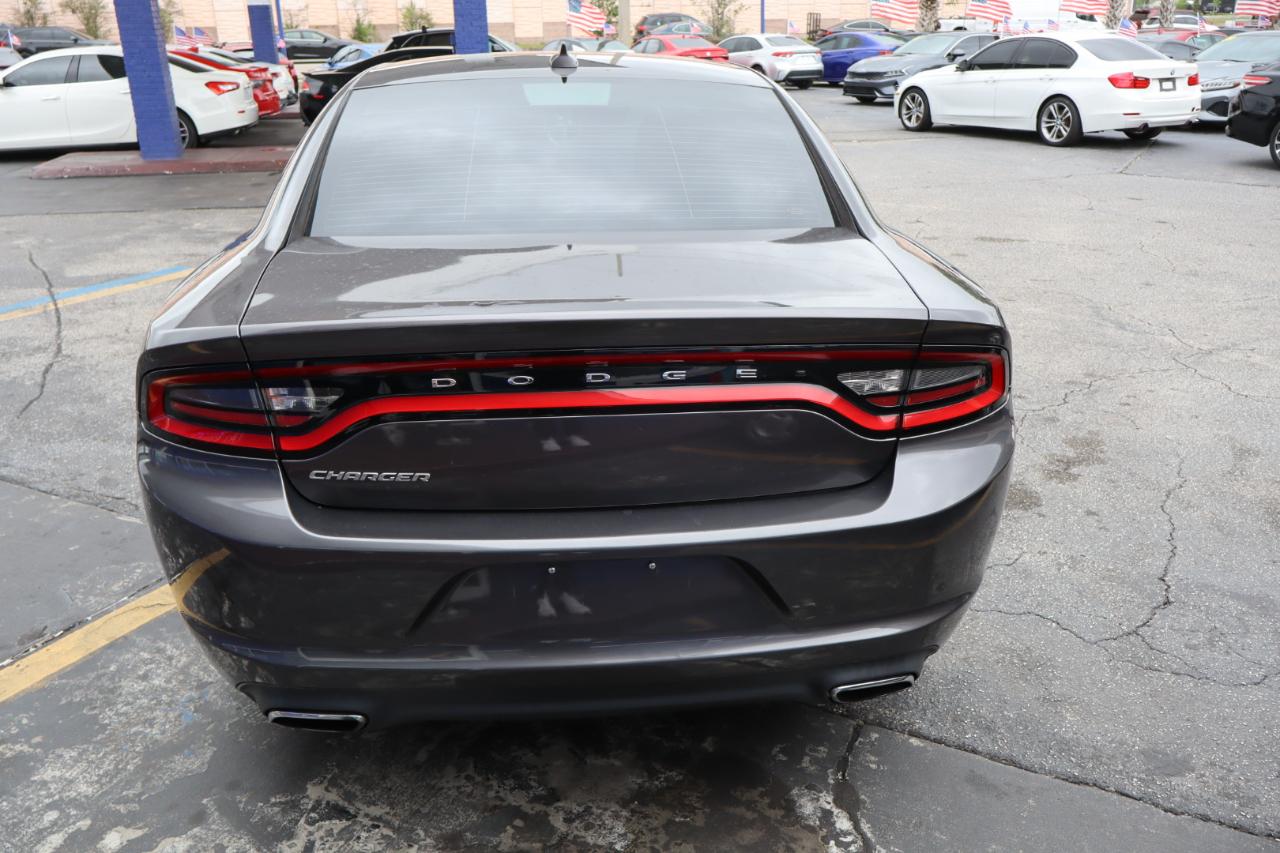 Dodge Charger 4dr Sdn SXT RWD 2015