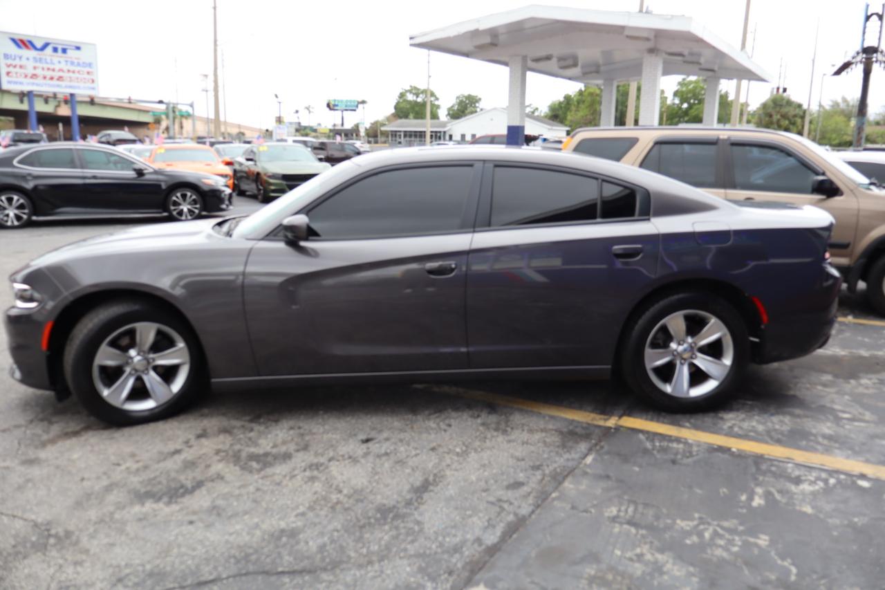 Dodge Charger 4dr Sdn SXT RWD 2015