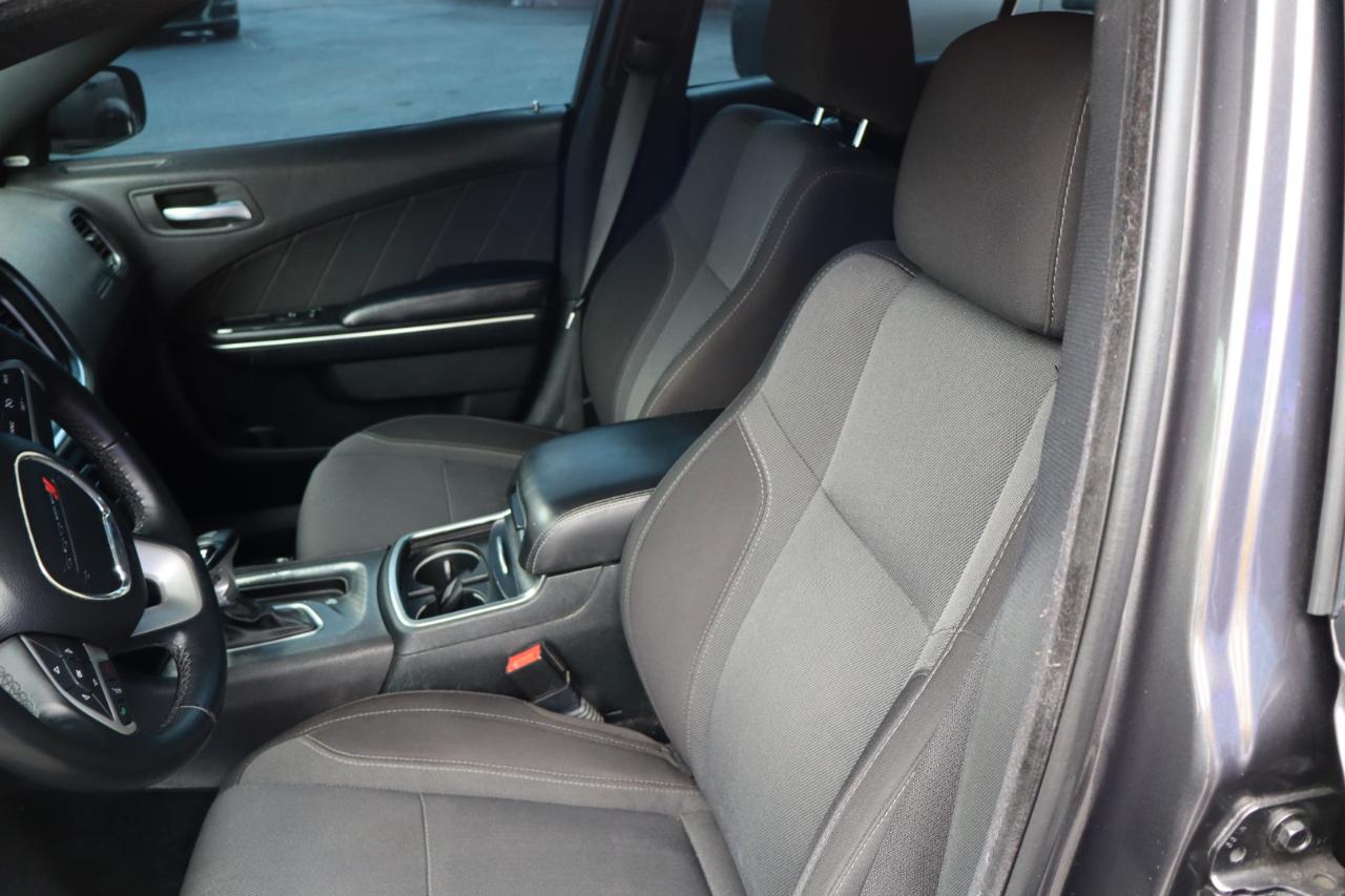 Dodge Charger 4dr Sdn SXT RWD 2015