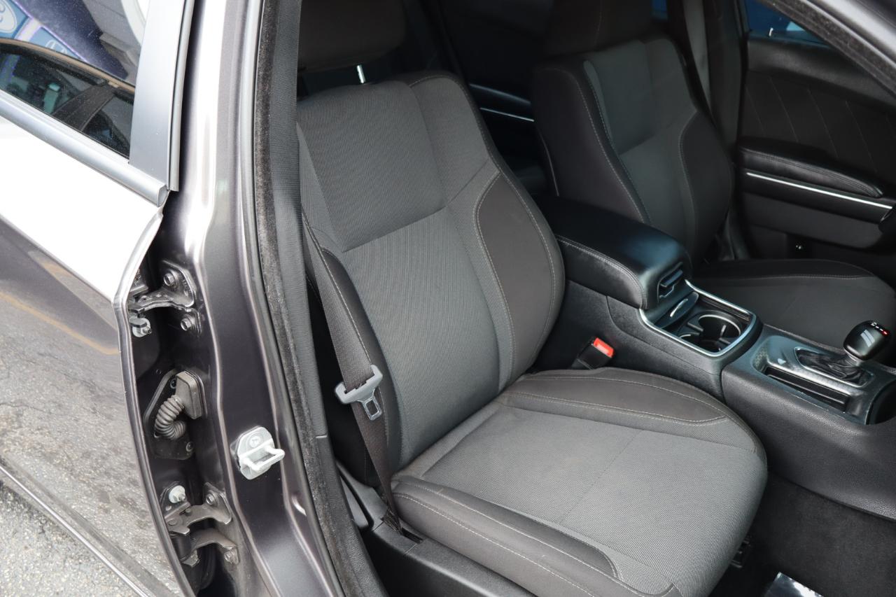 Dodge Charger 4dr Sdn SXT RWD 2015