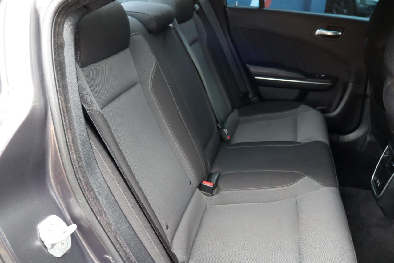 Dodge Charger 4dr Sdn SXT RWD 2015