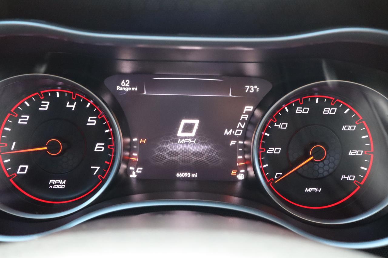 Dodge Charger 4dr Sdn SXT RWD 2015