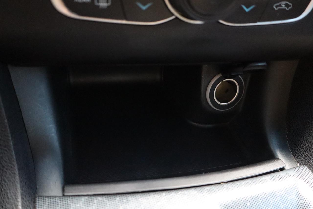 Dodge Charger 4dr Sdn SXT RWD 2015