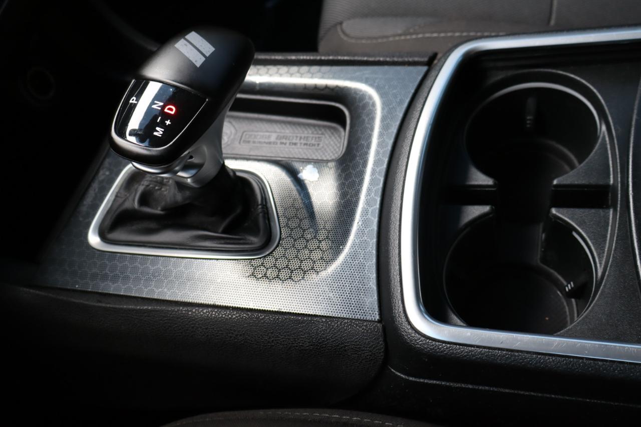 Dodge Charger 4dr Sdn SXT RWD 2015