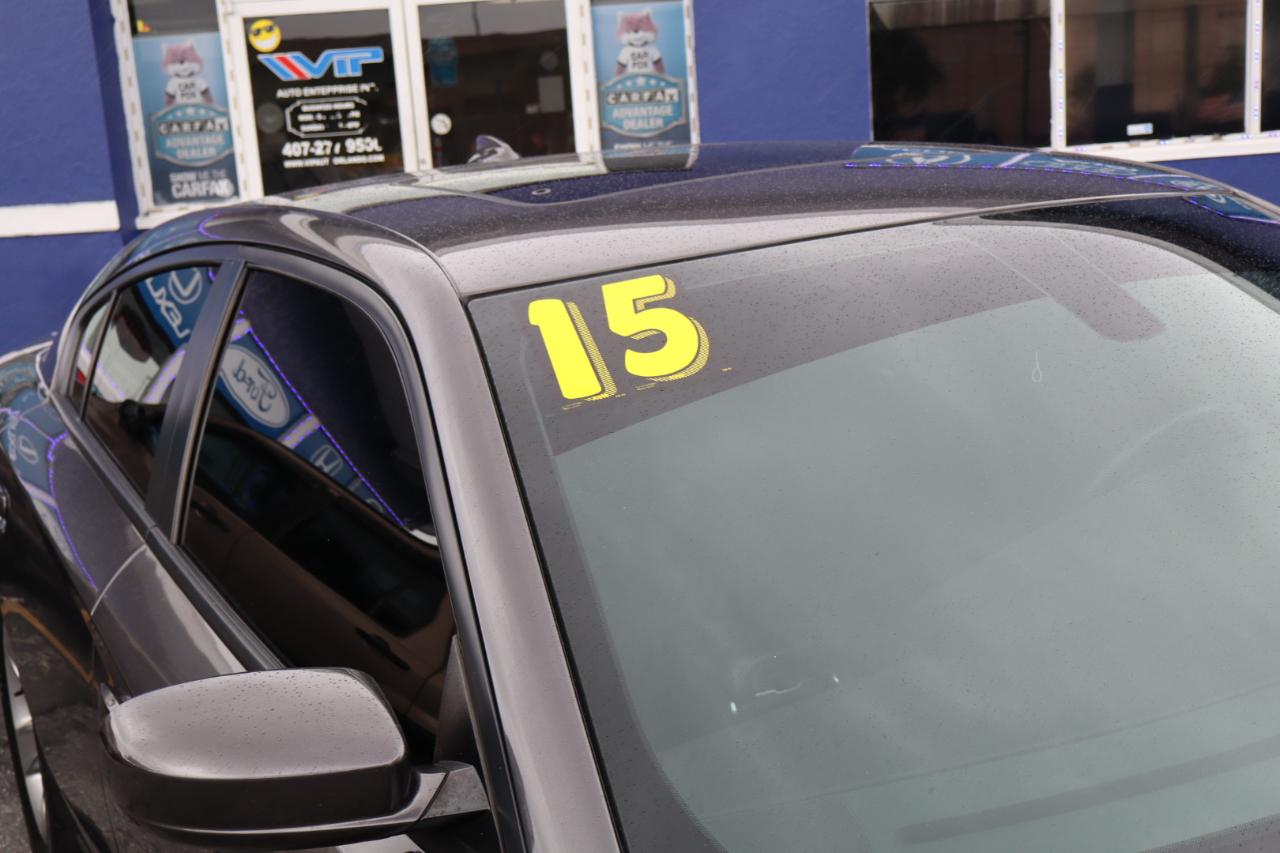 Dodge Charger 4dr Sdn SXT RWD 2015