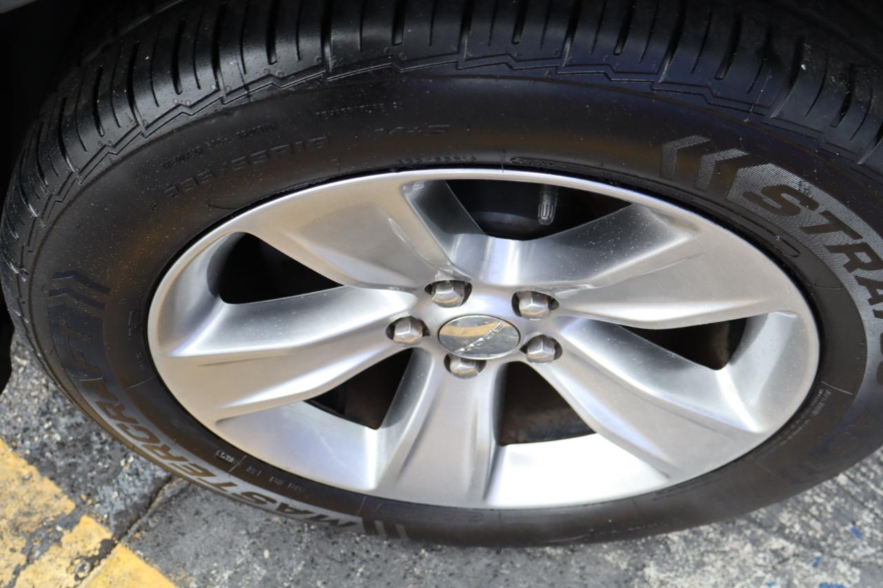 Dodge Charger 4dr Sdn SXT RWD 2015