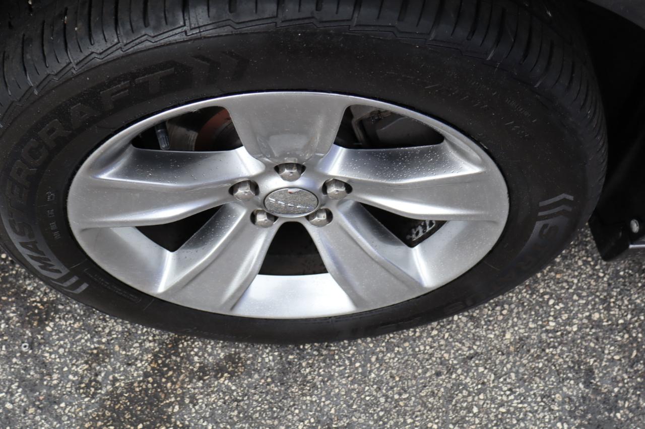 Dodge Charger 4dr Sdn SXT RWD 2015