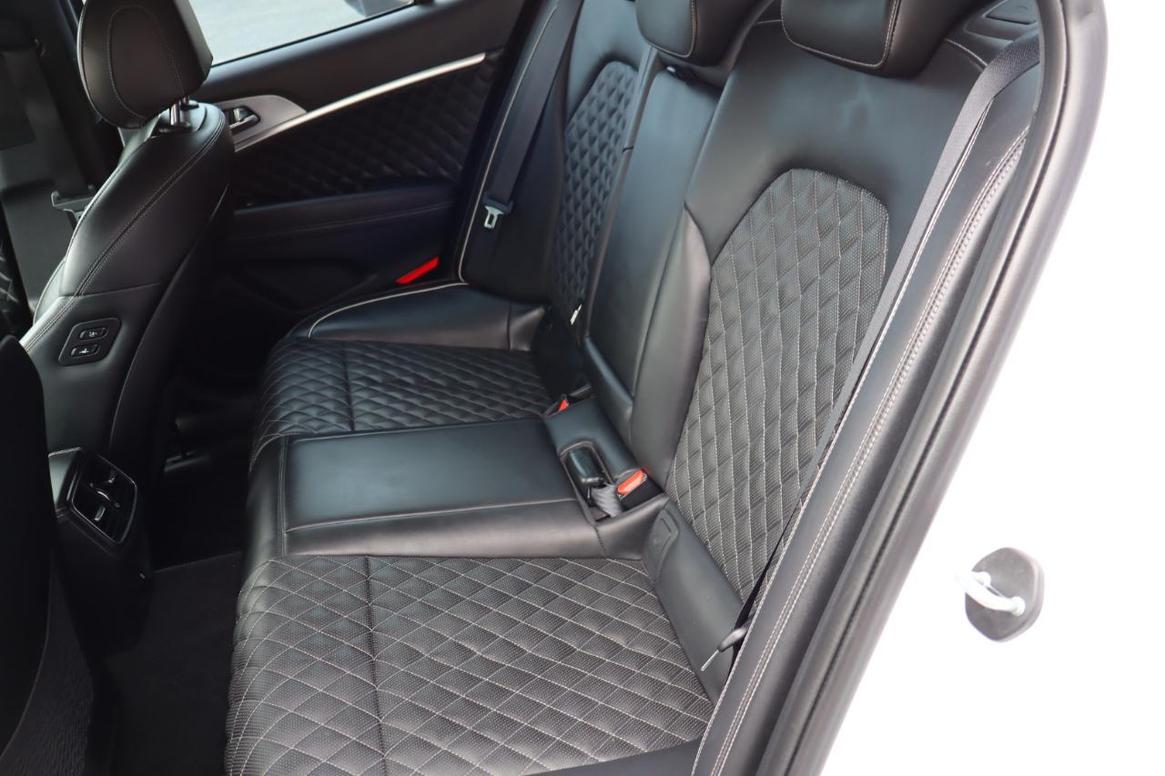 Genesis G70 2.0T Advanced RWD 2019