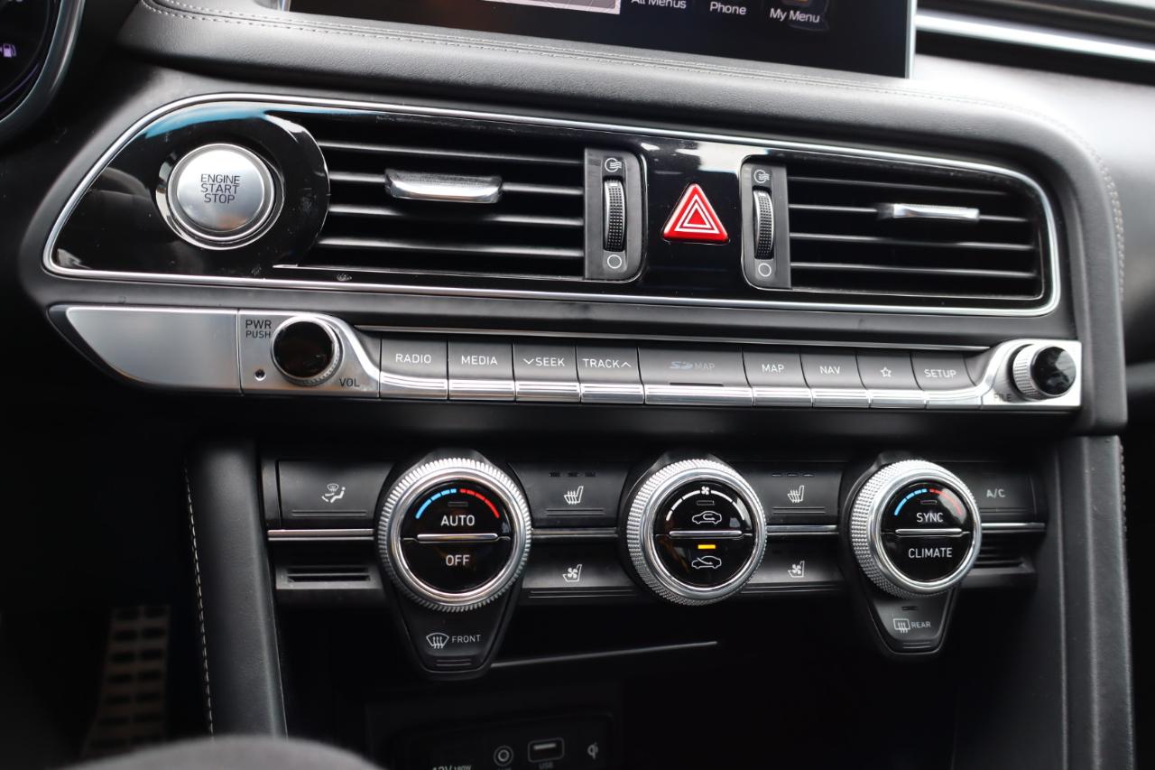 Genesis G70 2.0T Advanced RWD 2019