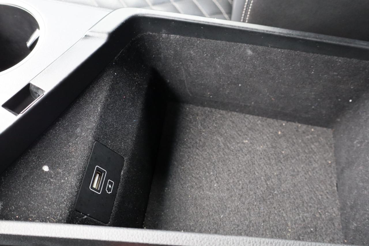 Genesis G70 2.0T Advanced RWD 2019