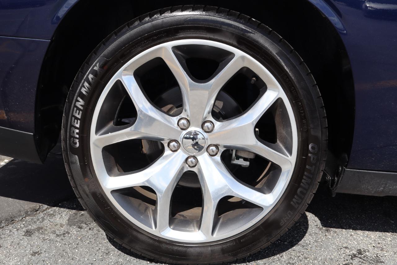 Dodge Challenger 2dr Cpe SXT Plus 2016