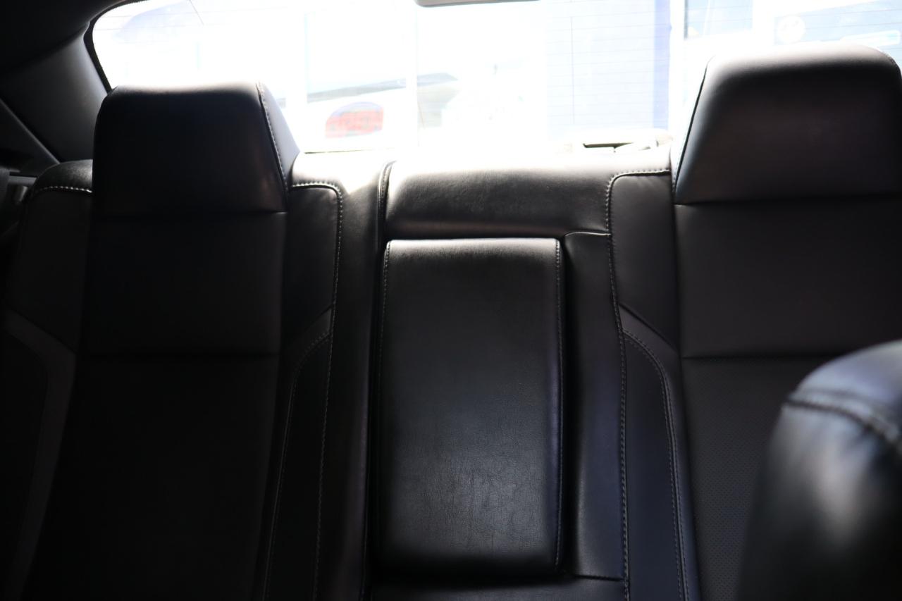 Dodge Challenger 2dr Cpe SXT Plus 2016