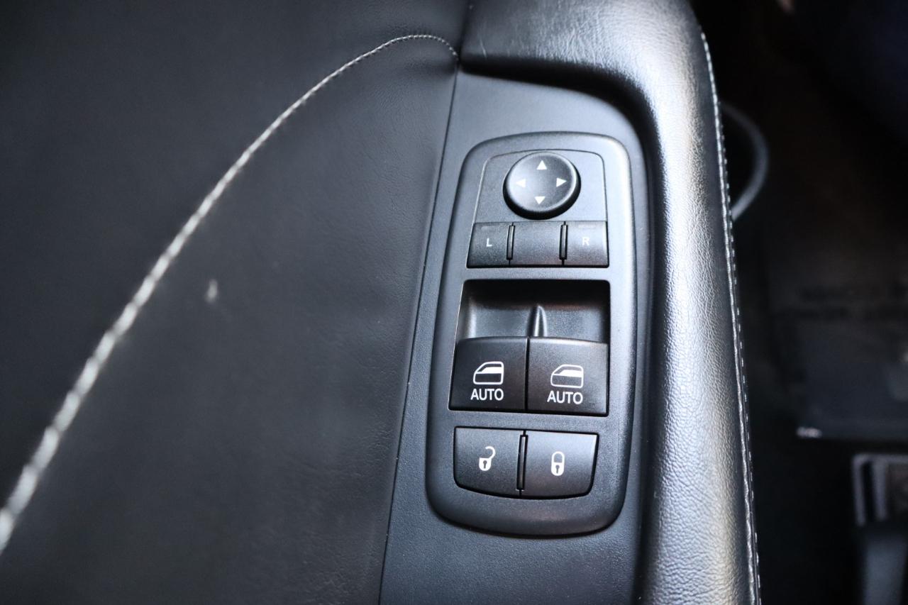 Dodge Challenger 2dr Cpe SXT Plus 2016