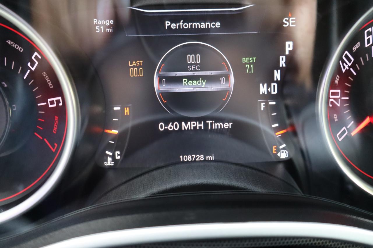 Dodge Challenger 2dr Cpe SXT Plus 2016