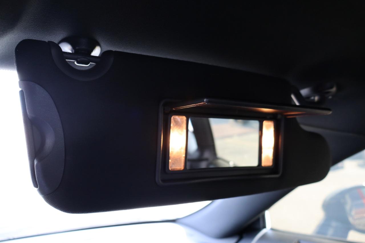 Dodge Challenger 2dr Cpe SXT Plus 2016