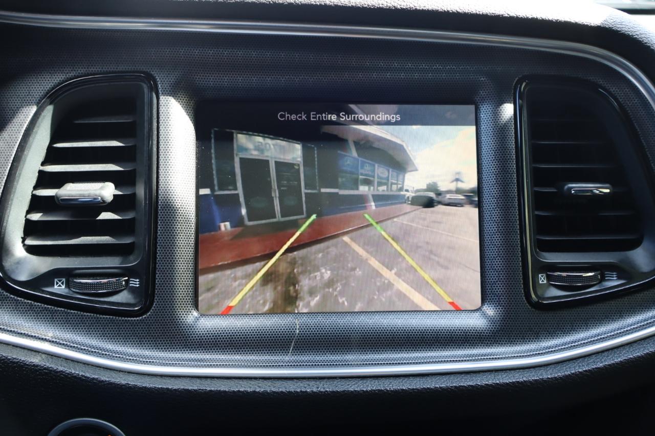 Dodge Challenger 2dr Cpe SXT Plus 2016