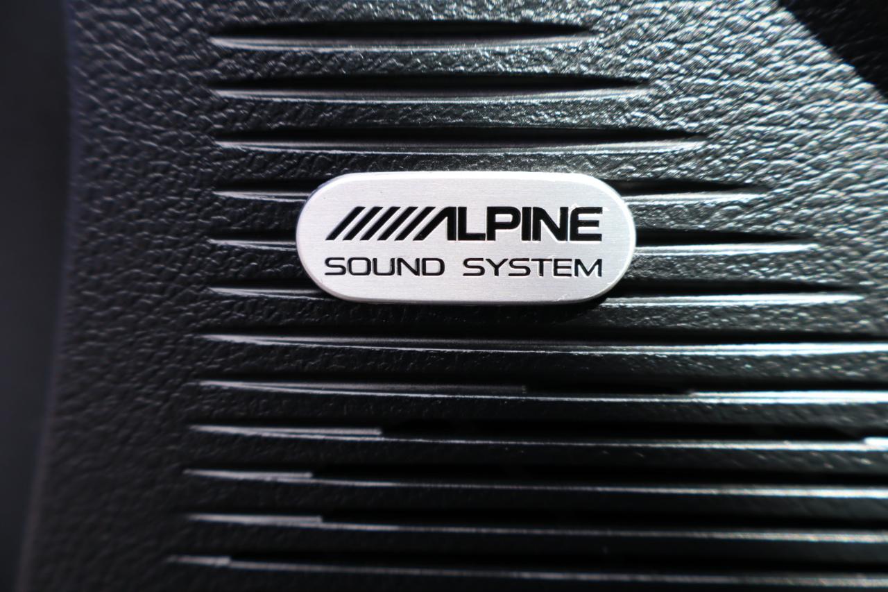 Dodge Challenger 2dr Cpe SXT Plus 2016