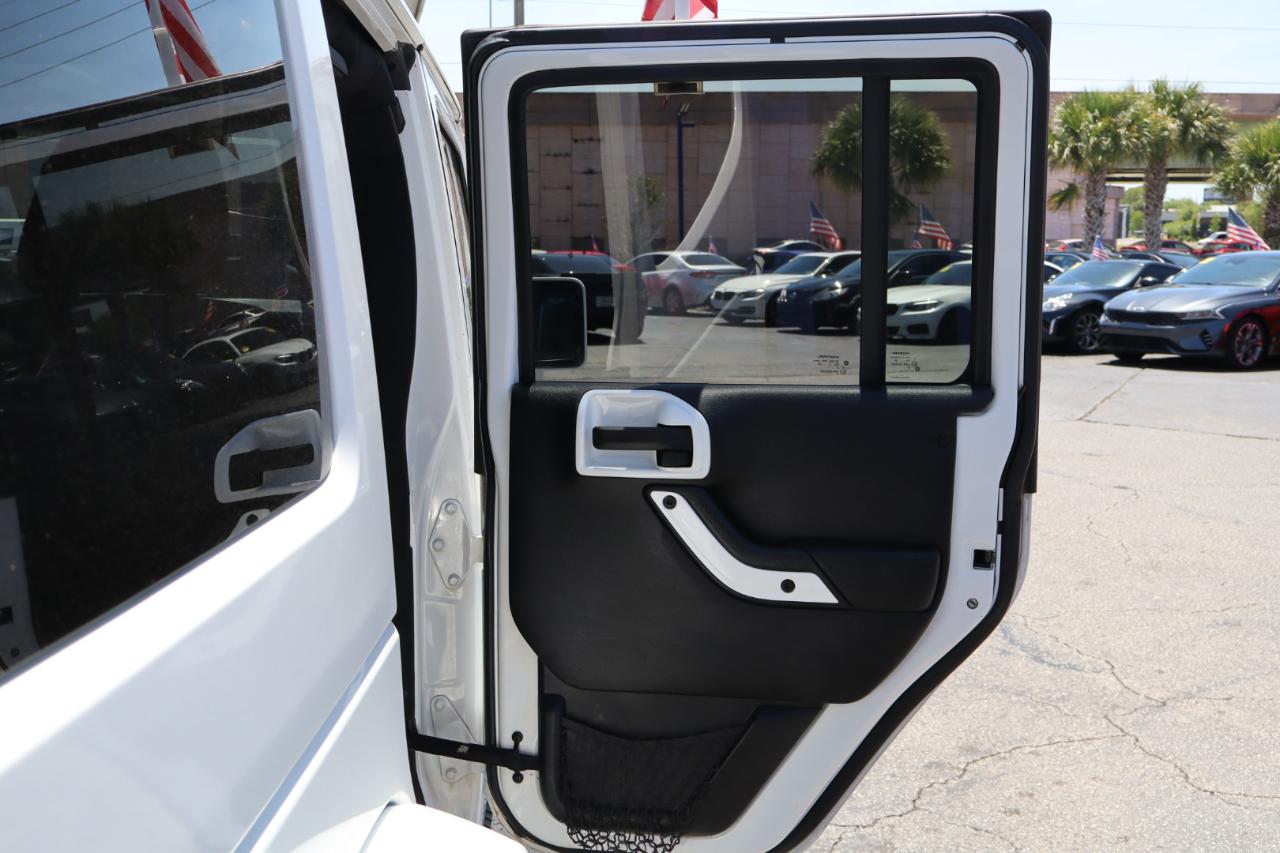 Jeep Wrangler Unlimited 4WD 4dr Wrangler X *Ltd Avail* 2015