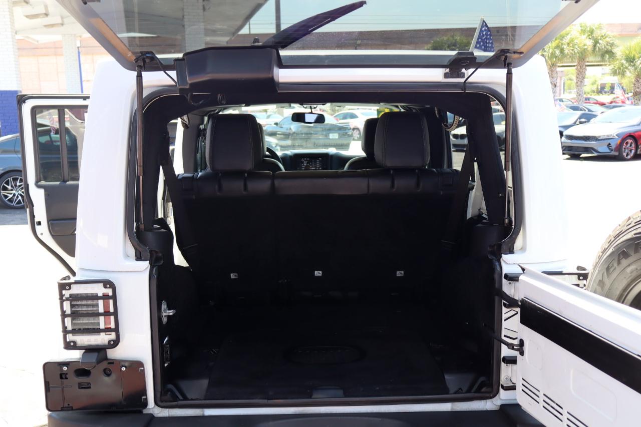 Jeep Wrangler Unlimited 4WD 4dr Wrangler X *Ltd Avail* 2015